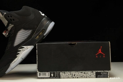 JORDAN 845035-003 BLACK AIR 5 (2016) METALLIC 1204